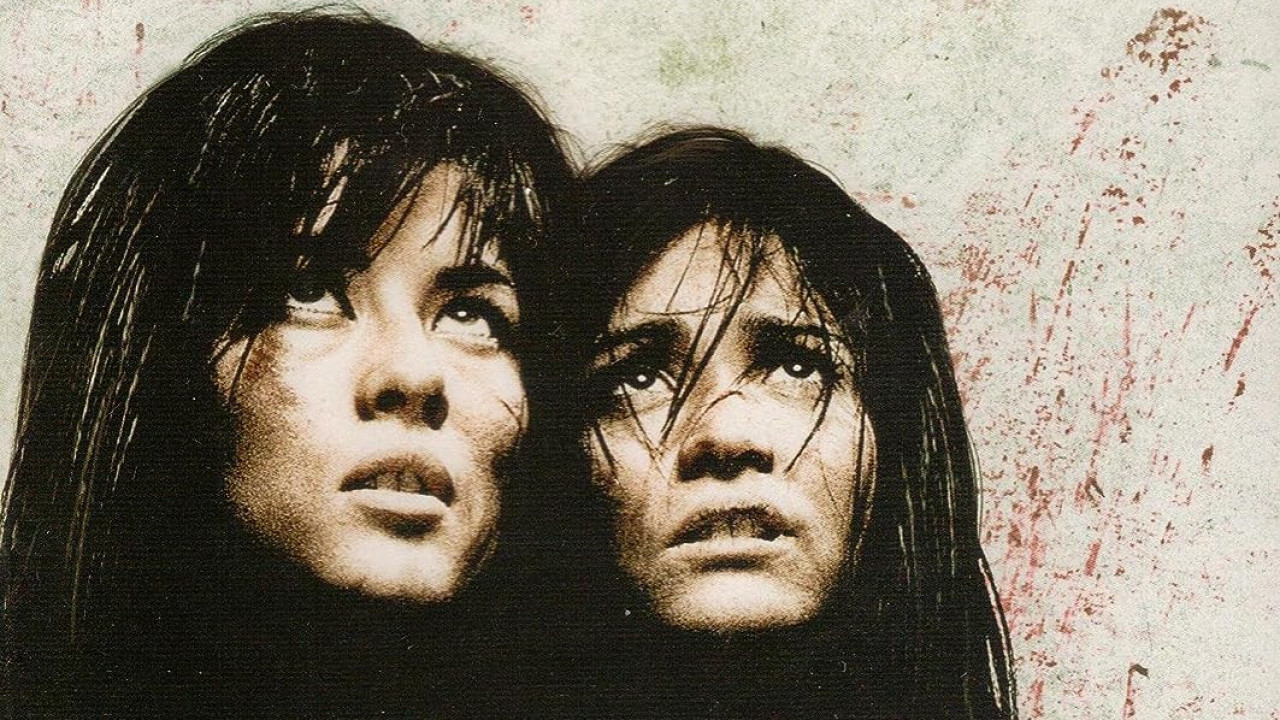Martyrs ( 2008 )