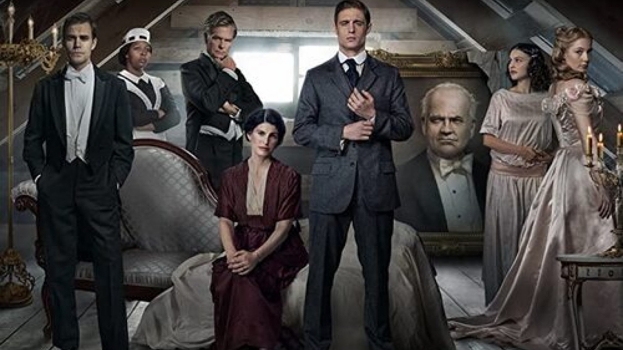 Flowers in the Attic: The Origin الموسم الاول الحلقة 1